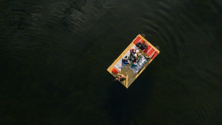 Viskas apie pontonus bei lieptus, plaustus, jų surinkimą, leidimus ir dar daugiau